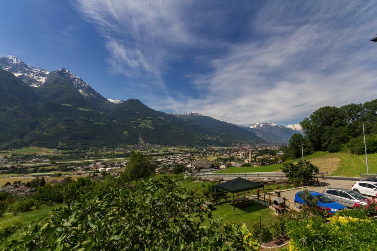 Vistarelax Appartement Aosta Buitenkant foto