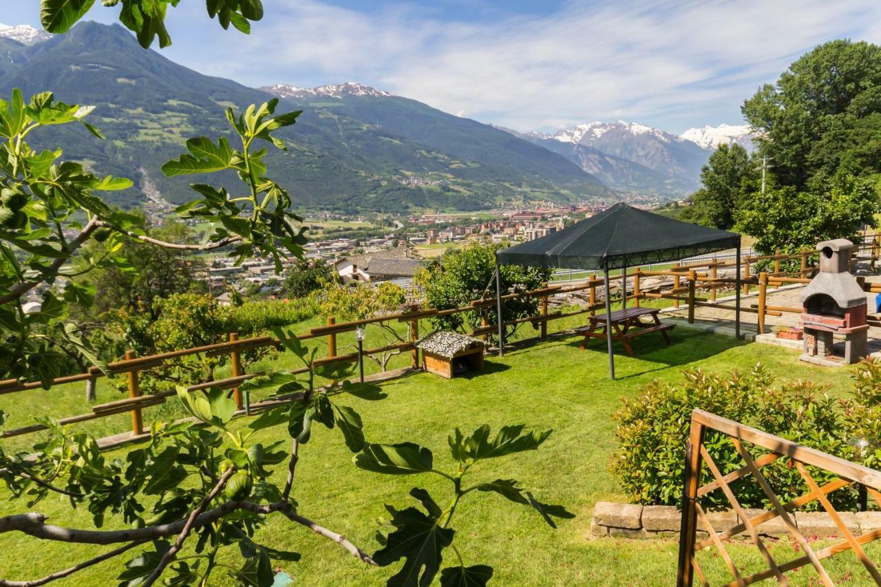 Vistarelax Appartement Aosta Buitenkant foto