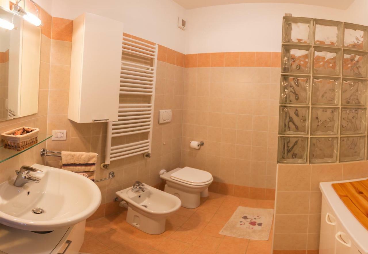 Vistarelax Appartement Aosta Buitenkant foto