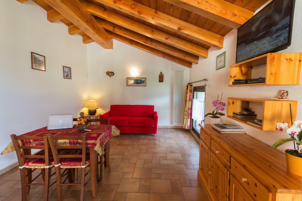 Vistarelax Appartement Aosta Buitenkant foto