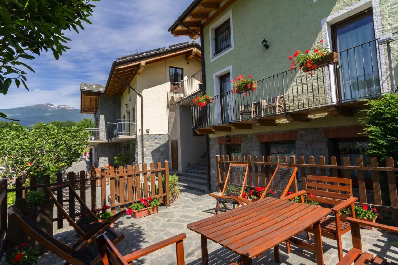 Vistarelax Appartement Aosta Buitenkant foto