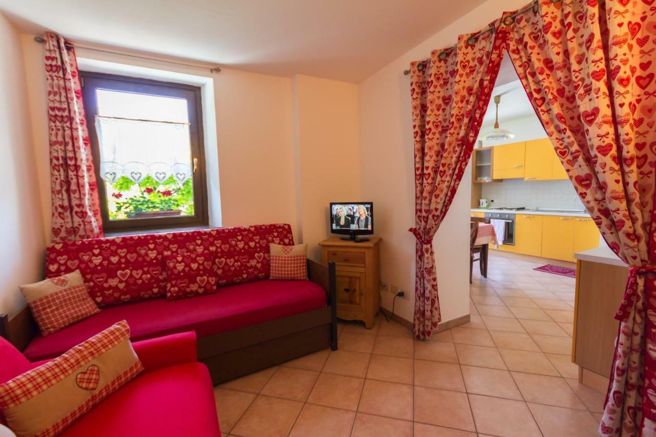 Vistarelax Appartement Aosta Buitenkant foto